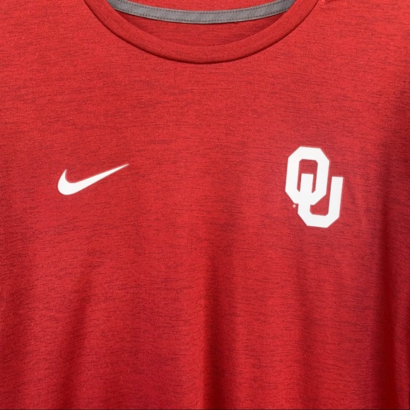 Nike Red Oklahoma University Dri-Fit Short Sleeve Tee Size Medium - Picture 2 of 4